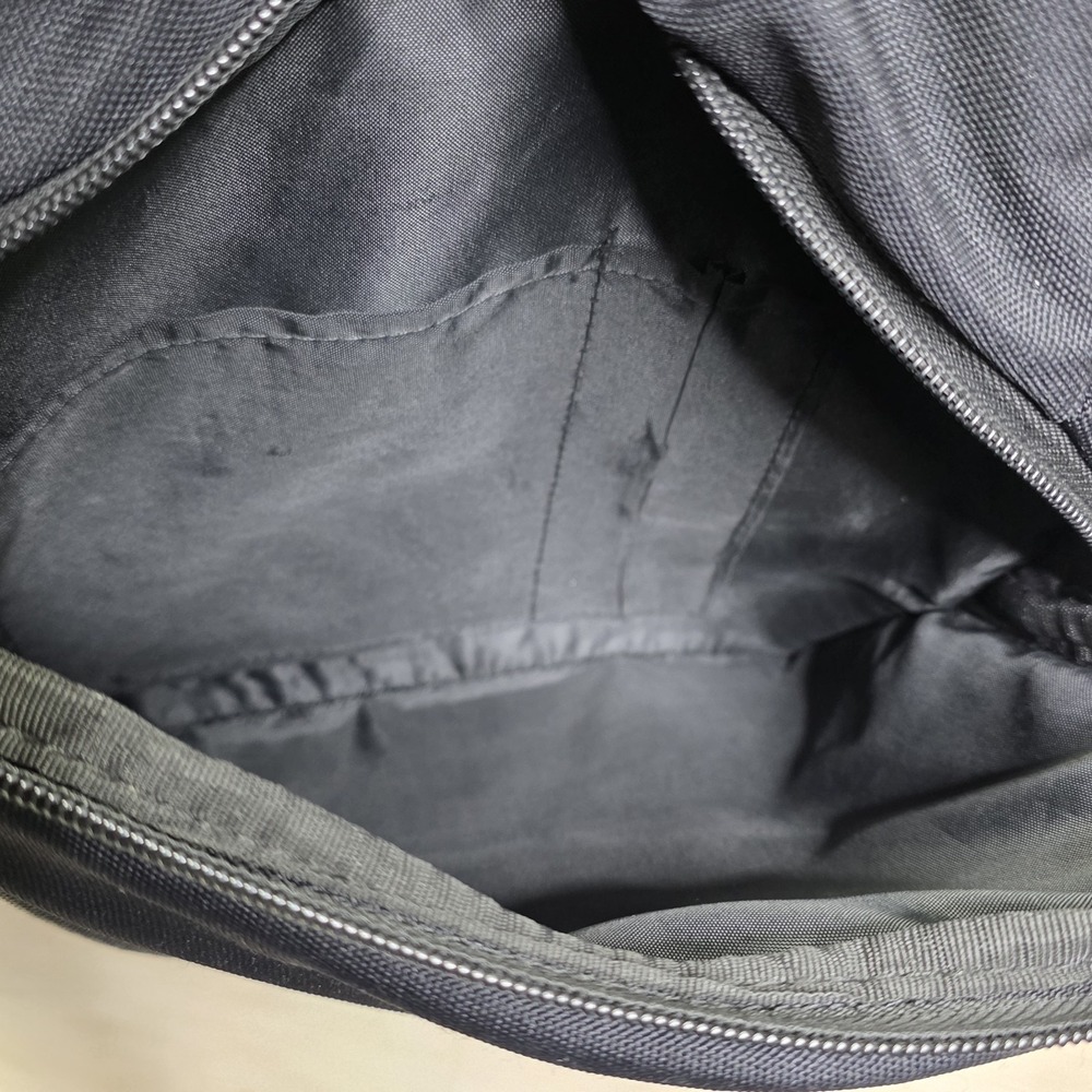 ASUS ROG Ranger Gaming Backpack BP1502 15.6" Black‎ - Picture 7 of 12